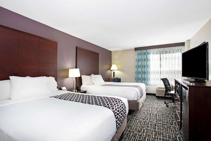 Room 34 of 81
