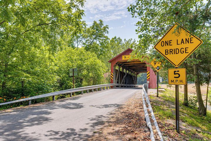 Honey Bee Farm On-site: Susquehanna Valley Apt!