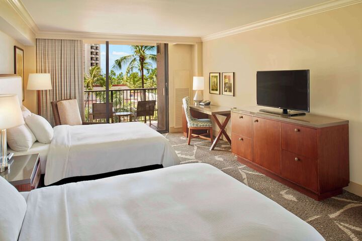 Hilton Hawaiian Village Waikiki Beach Resort