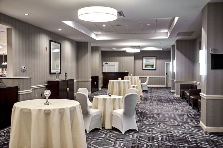 Ballroom/Hall 40 of 45