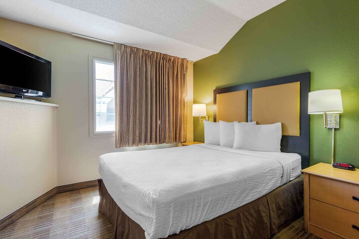 Room 21 of 24