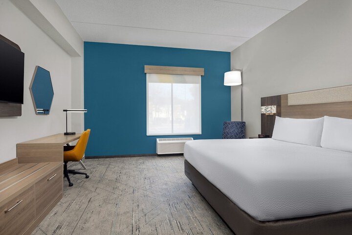 Room 30 of 47