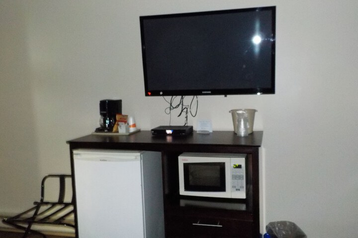 Room 12 of 43