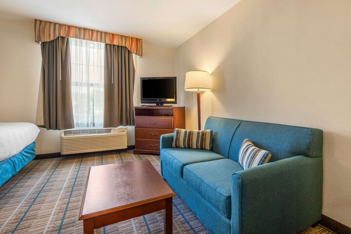 Room 21 of 57
