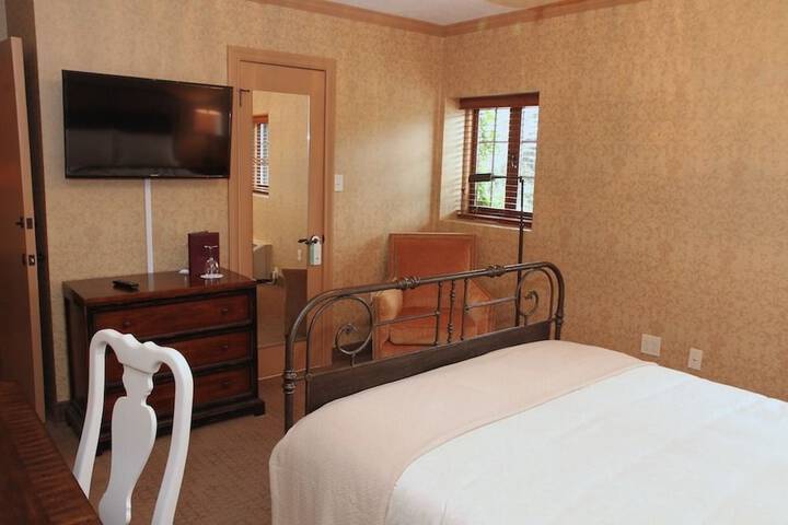 The Beaumont Inn