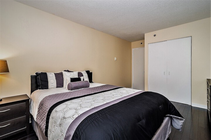 Room 26 of 30