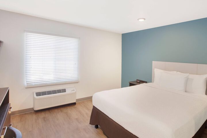 WoodSpring Suites Minot