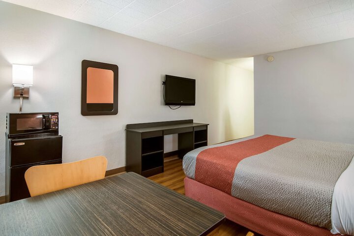 Room 19 of 23