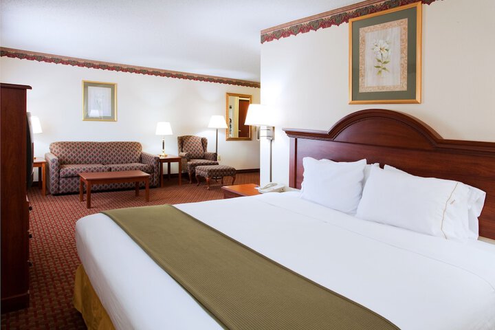 Holiday Inn Express Hillsville by IHG