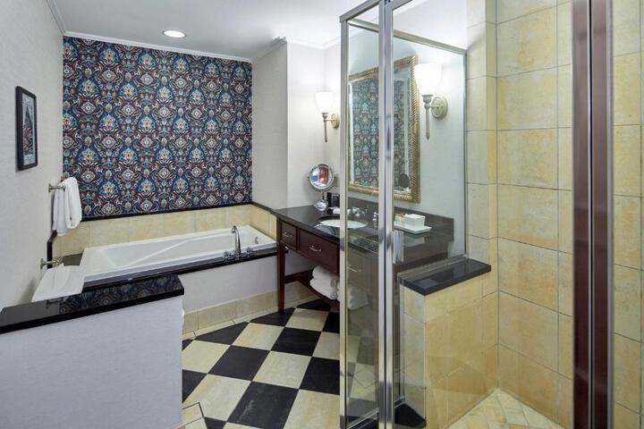 The Battle House Renaissance Mobile Hotel & Spa