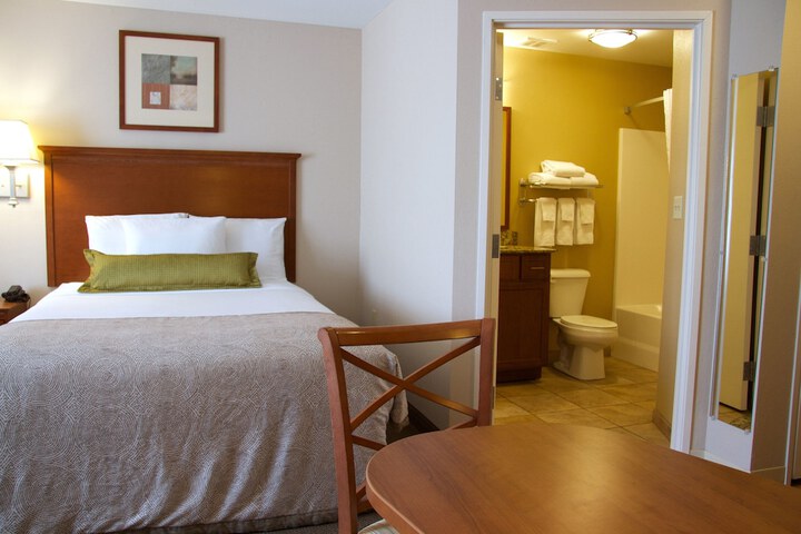 Room 32 of 52