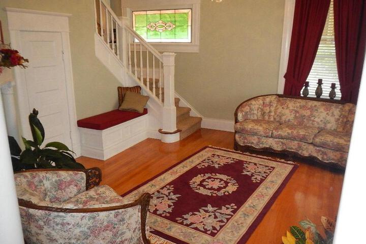 Sandstone Street Bed and Breakfast