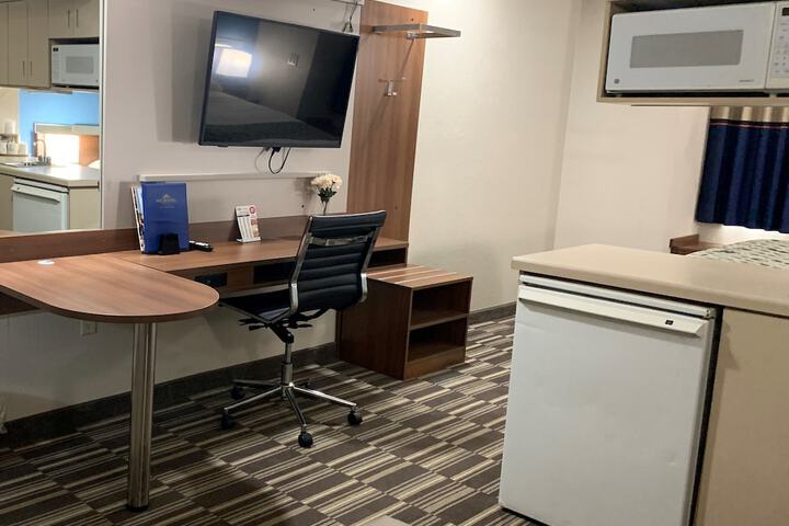 Room 14 of 19