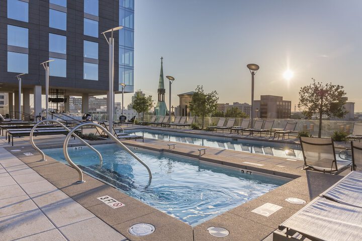 Pool 14 of 133