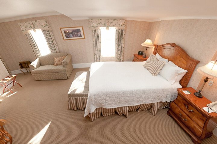 Room 44 of 75