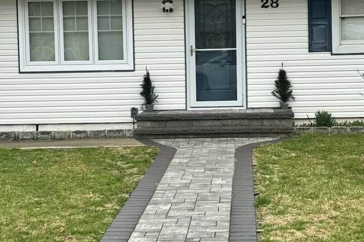 Spacious 3BR Family Home Near Everything