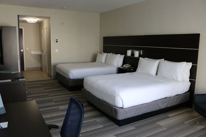 Room 61 of 78