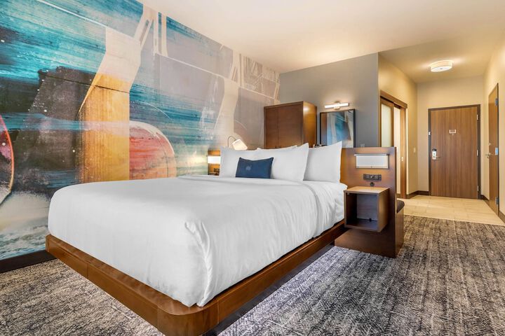 Cambria Hotel Davenport Quad Cities