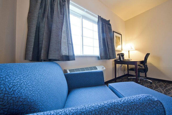Cobblestone Inn & Suites - Boone