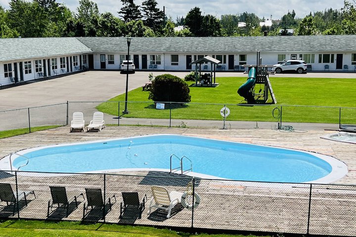 Pool 21 of 81