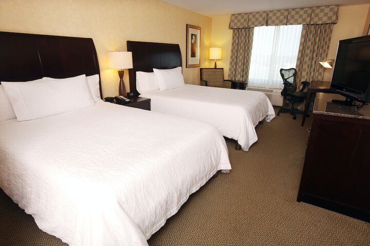Room 32 of 44