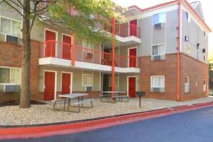 Hotel 5 of 24