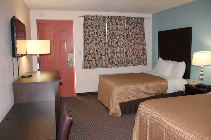 Room 9 of 32