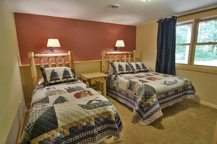 Room 33 of 36