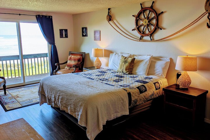Silver Surf Motel