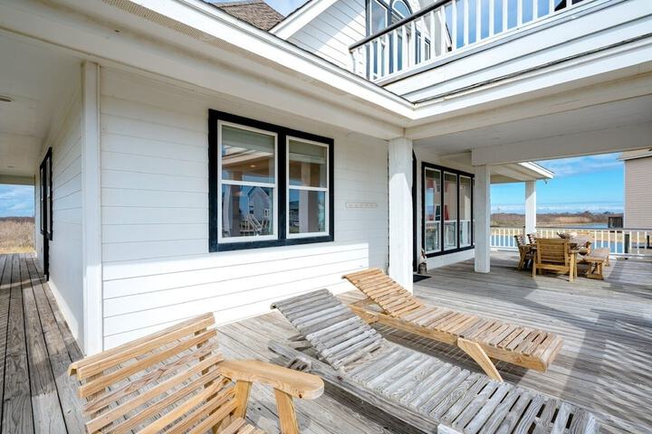 #beach Please 3 Bedroom Home by RedAwning