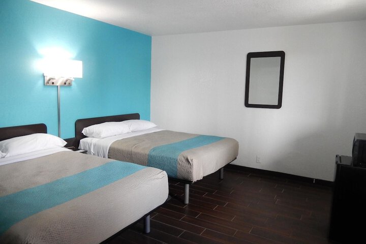 Motel 6 Portland TX