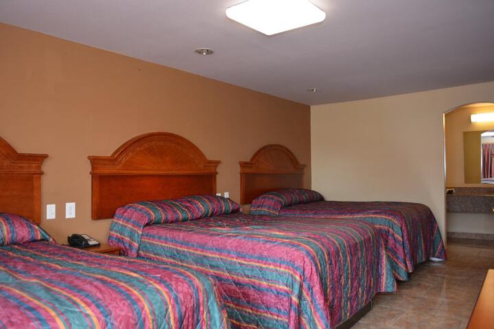 Room 15 of 30