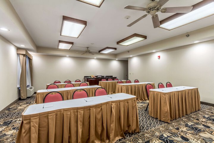 Hampton Inn Jackson / Pearl-International Airport