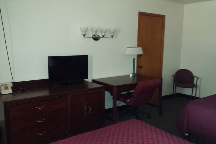 Room 28 of 60