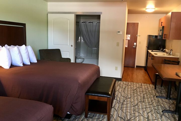 Room 13 of 22