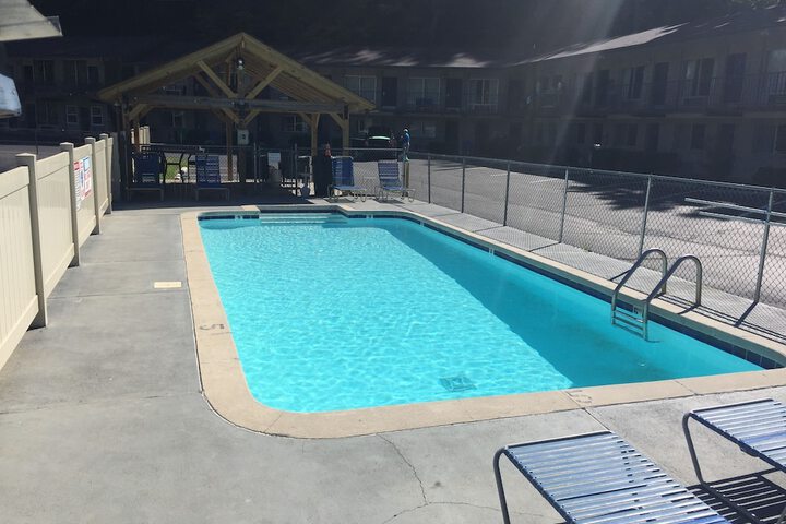 Pool 7 of 100