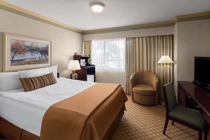 Royal Scot Hotel & Suites Trademark Collection by Wyndham