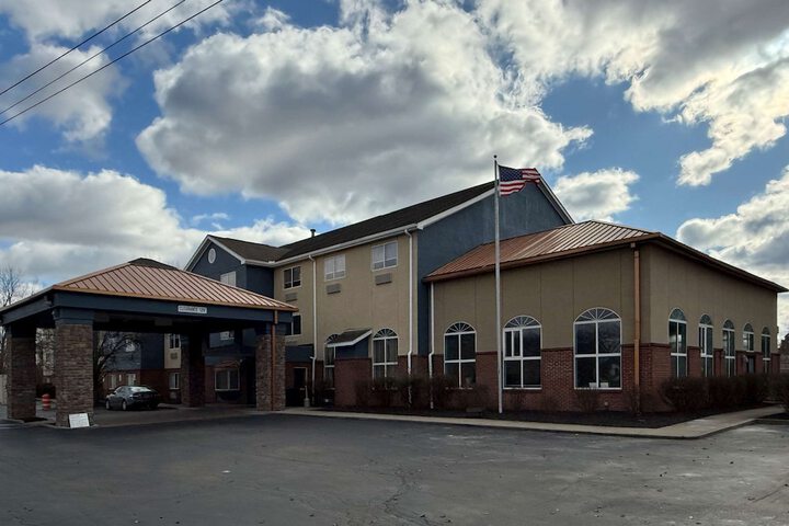Comfort Inn & Suites Sharonville - Cincinnati North