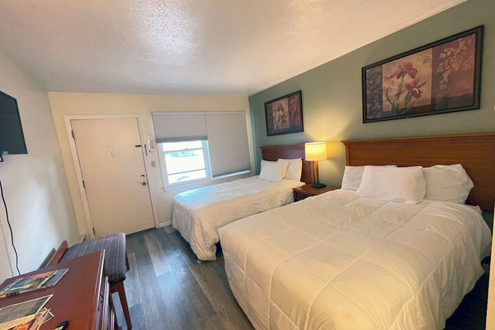 Room 81 of 104