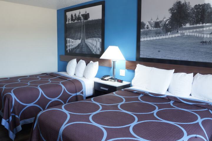 Room 12 of 15