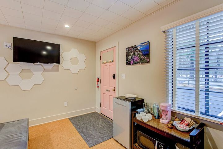 Room 38 of 102