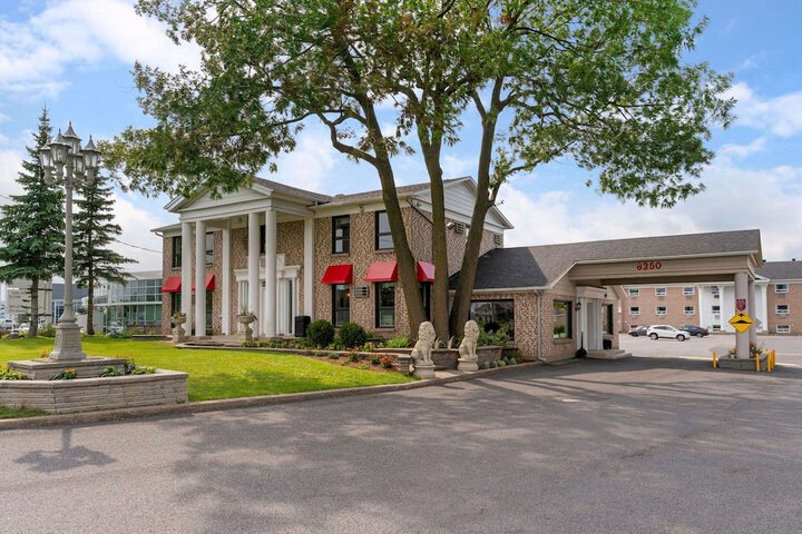 Econo Lodge Montreal-Brossard