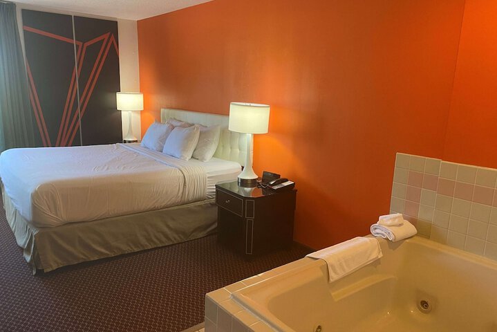 Room 5 of 20