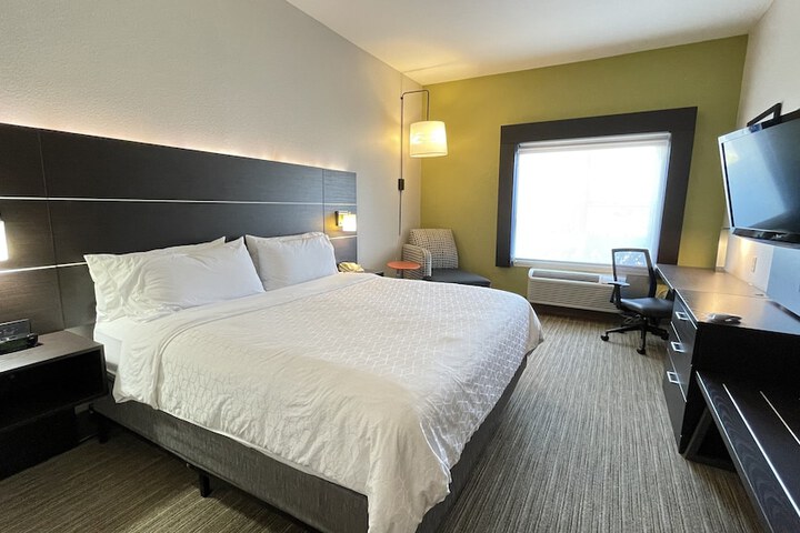 Room 21 of 53