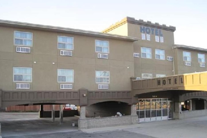 Hotel 3 of 35