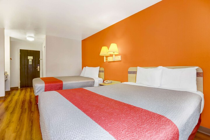 Motel 6 Espanola NM