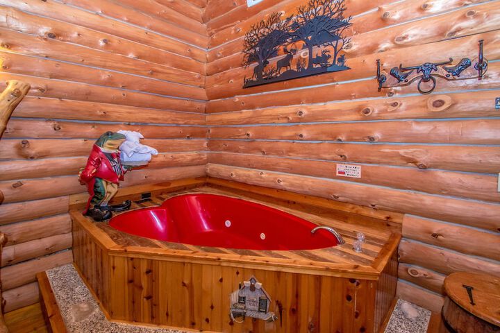 Hot Tub 146 of 153