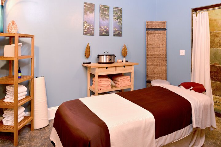 Majestic Inn & Spa
