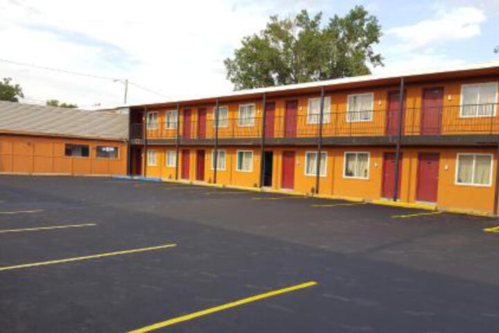 Mona Lisa Motel