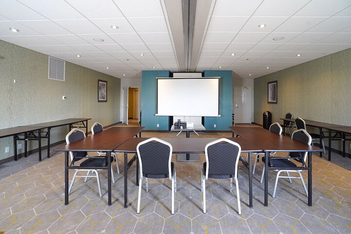 Fairfield Inn & Suites by Marriott Airdrie